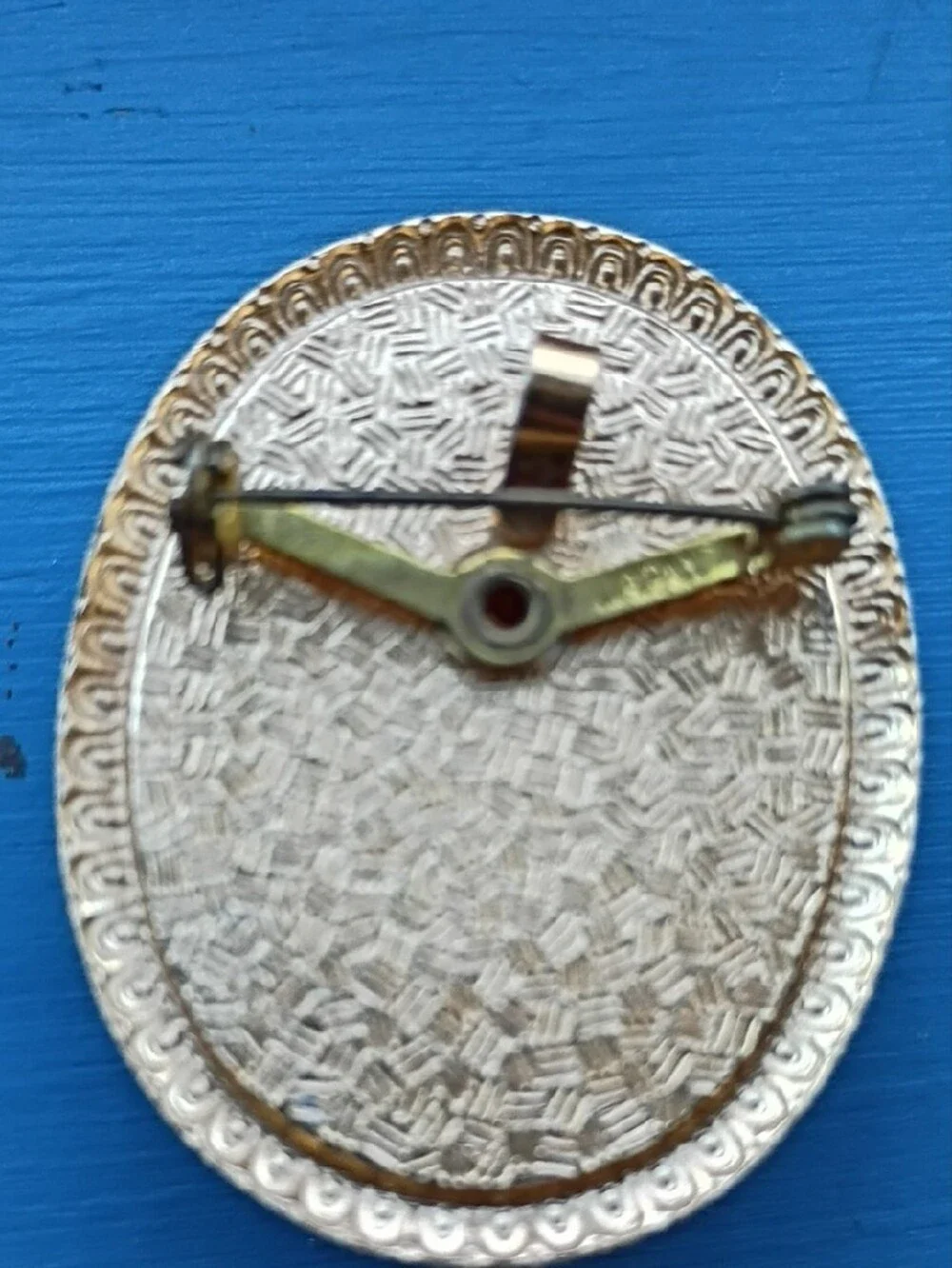 Avon elegant cameo